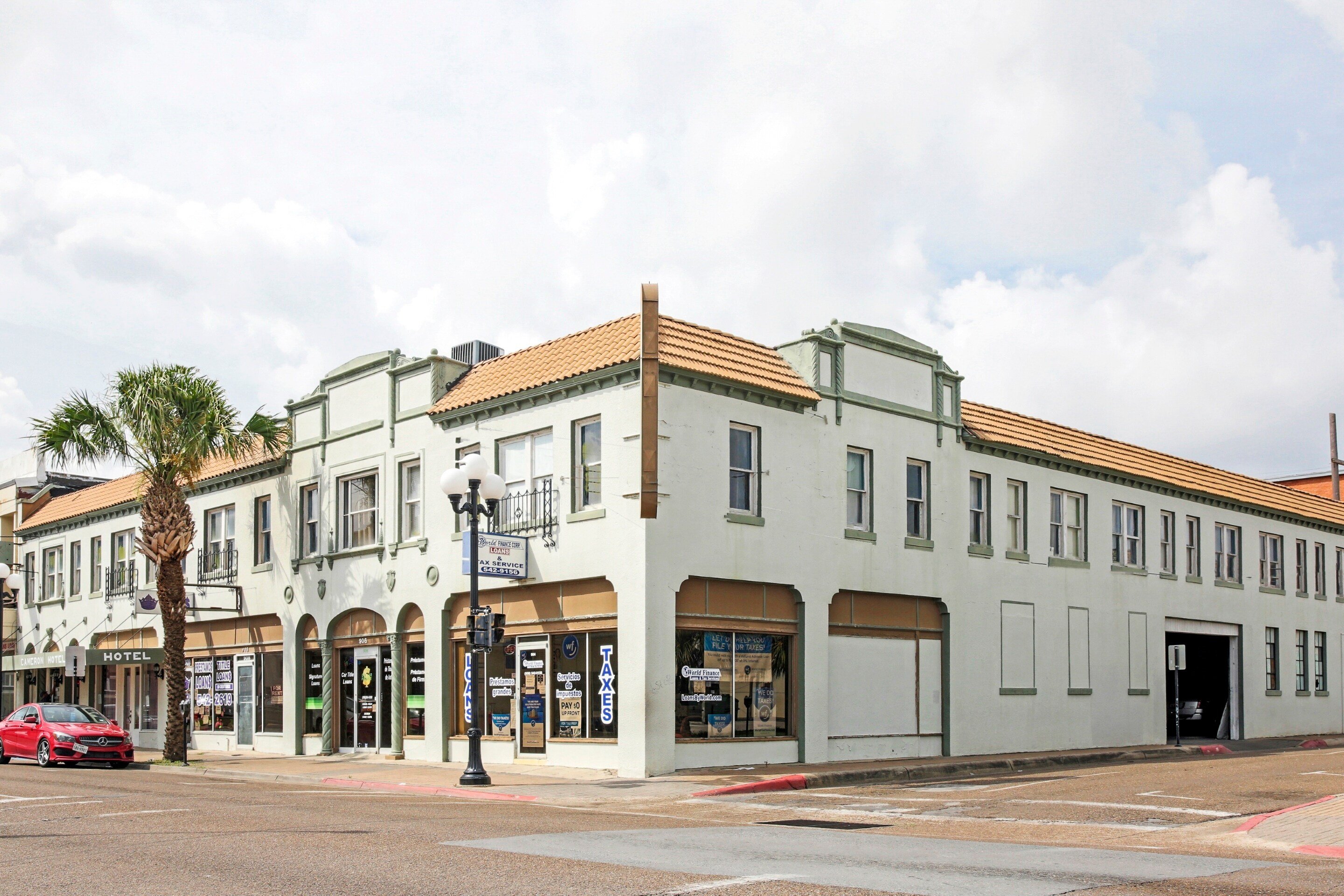 OYO Historic Cameron Hotel Brownsville I-69E