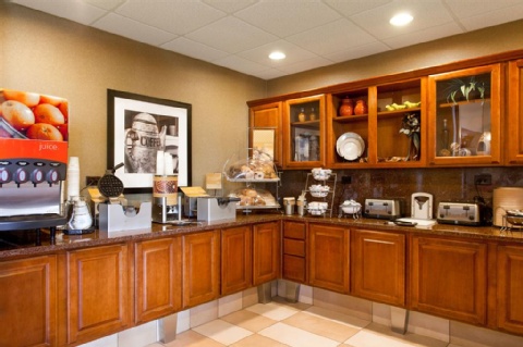 Hampton Inn & Suites Addison