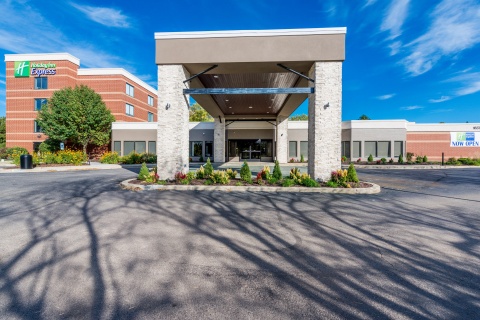 Holiday Inn Express Naperville