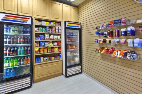 Holiday Inn & Suites Bolingbrook