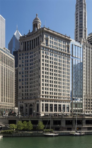 Londonhouse Chicago, Curio Collection By Hilton