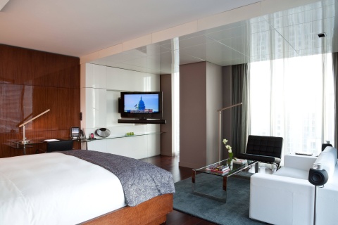 Hotel Beaux Arts Autograph Collection