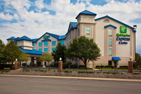 Holiday Inn Express & Suites Chicago-midway Airpor