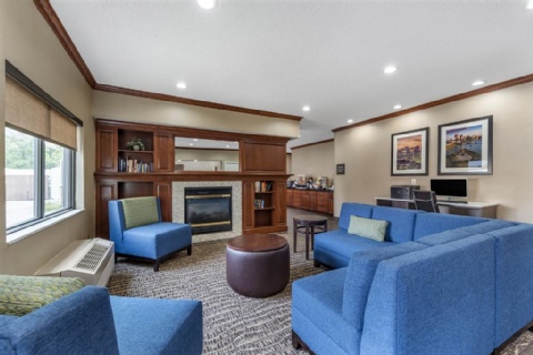 Comfort Inn & Suites Middletown - Franklin