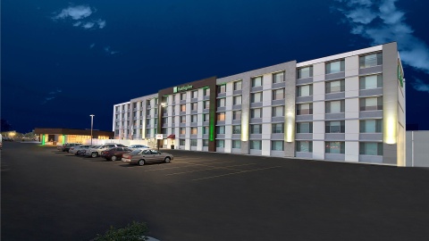 Holiday Inn Chicago Midway Airport S