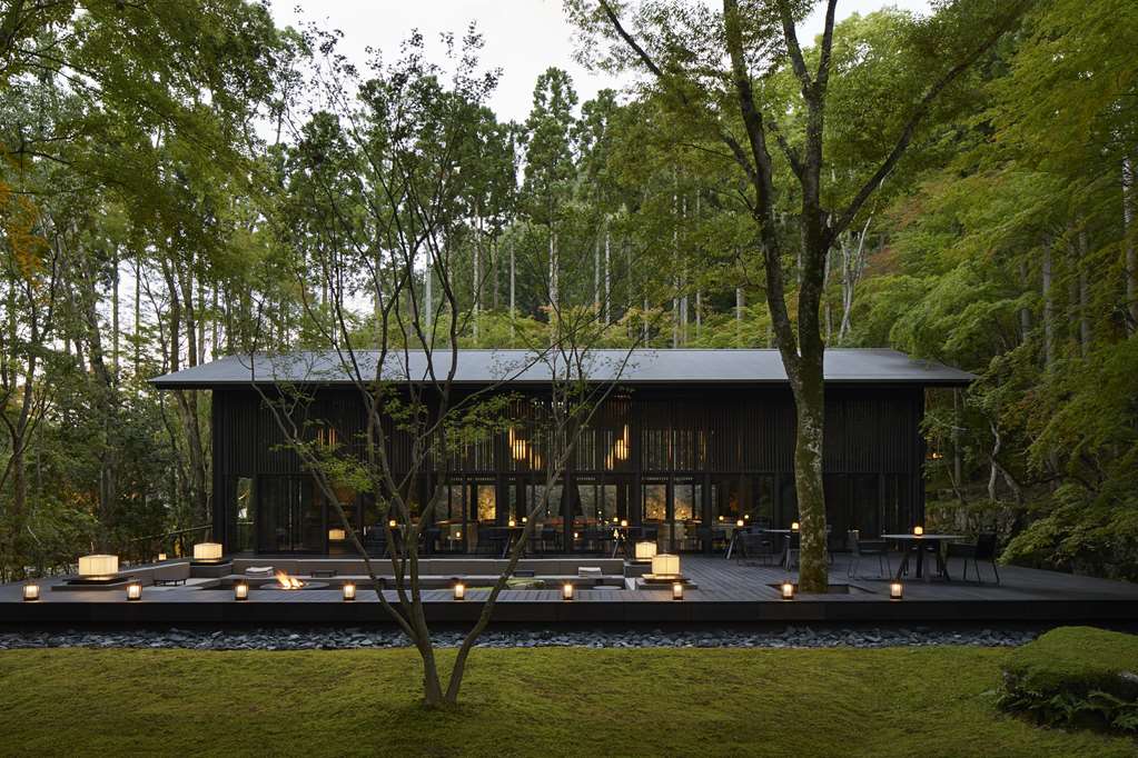 Aman Kyoto guest pavilion with the Kerry Hill minimalist architectural vocabulary and the dedicated forest-and-moss-garden orientation that defines the property's contemplative identity