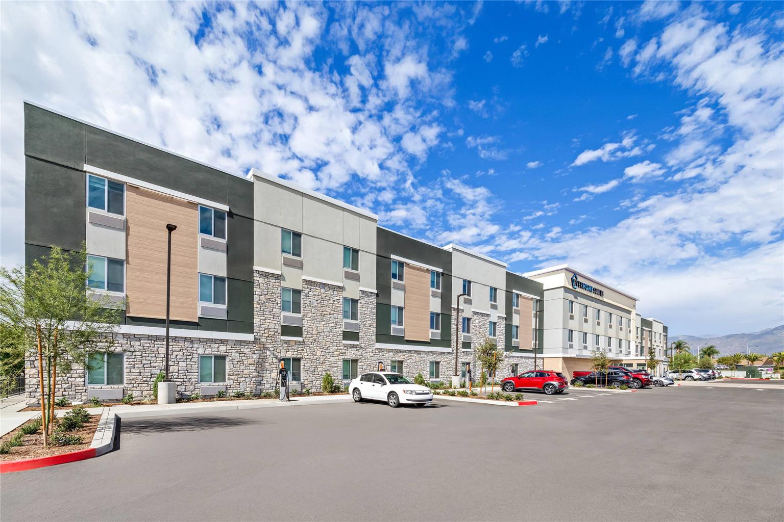 Everhome Suites Ontario Airport — foto 2
