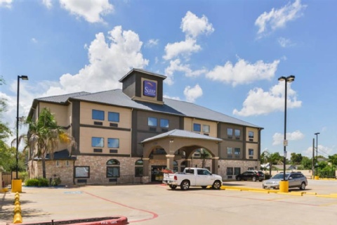 Sleep Inn & Suites Near Downtown North