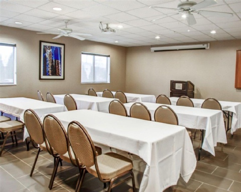 Comfort Suites Lombard - Addison