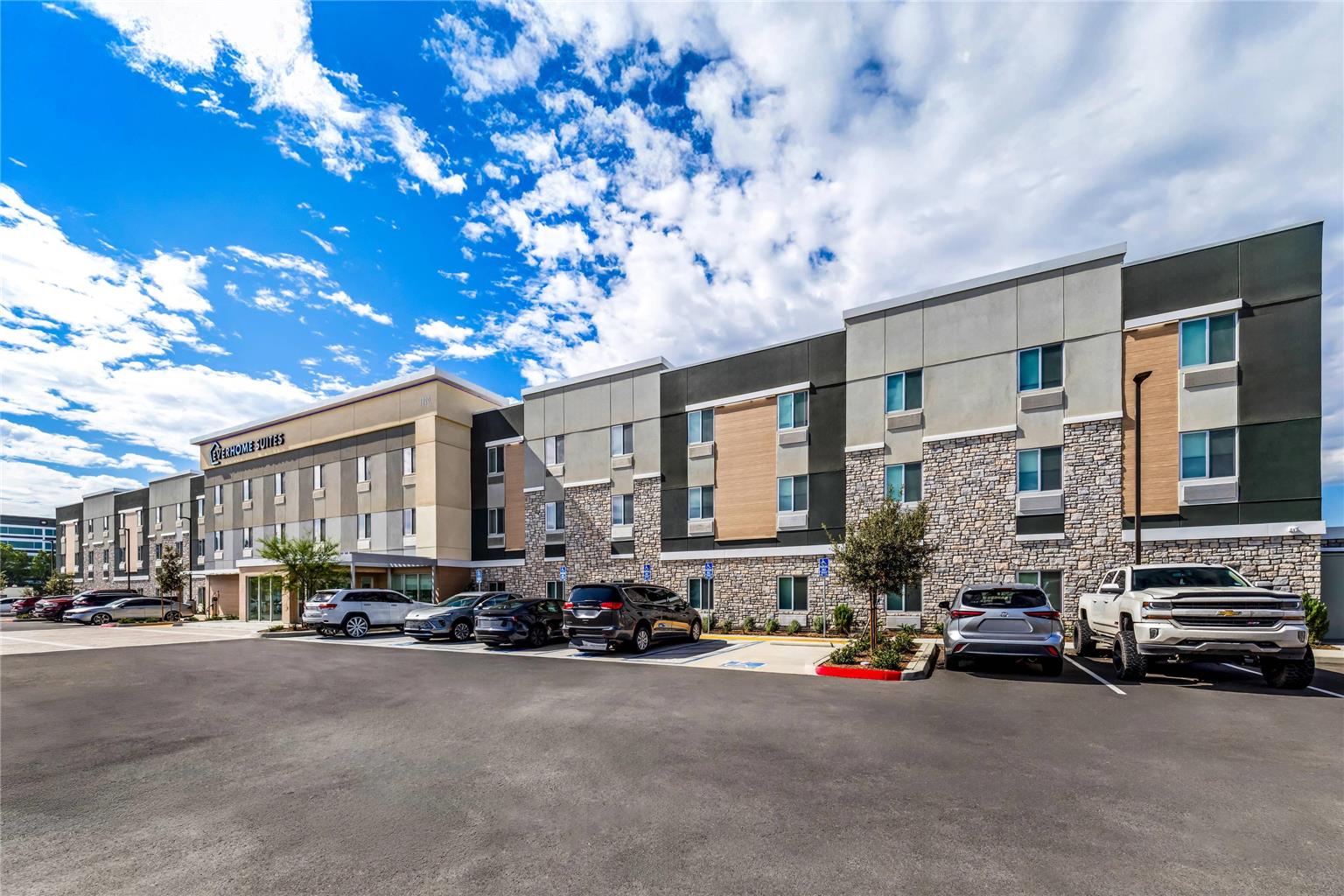 Everhome Suites Ontario Airport — foto 3