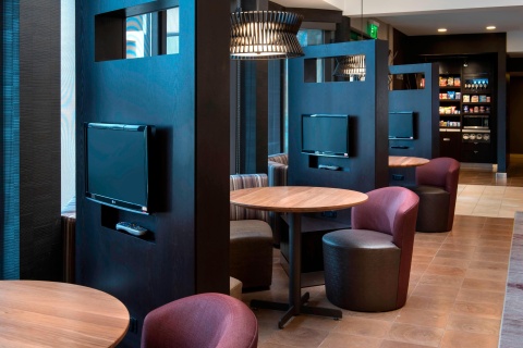 Courtyard Chicago Naperville