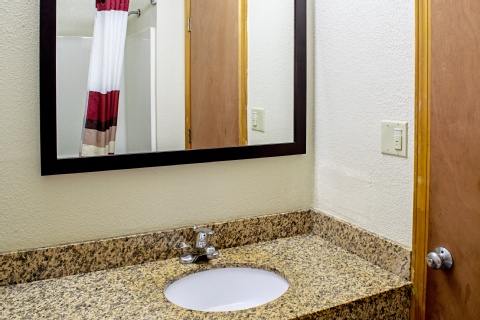 Red Roof Inn And Suites Middletown Franklin